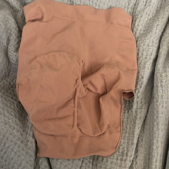 Skims Sculpting Mid Waist Brief Orche - Size 2XL/3XL - Picture 3 of 4